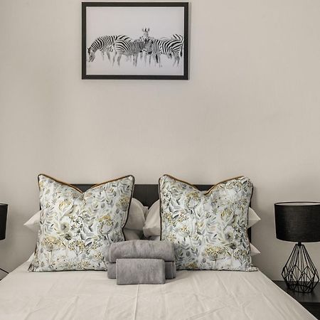V&S Apartments - Immaculate Luxury Apartment In Fourways, Johannesburg Sandton Luaran gambar