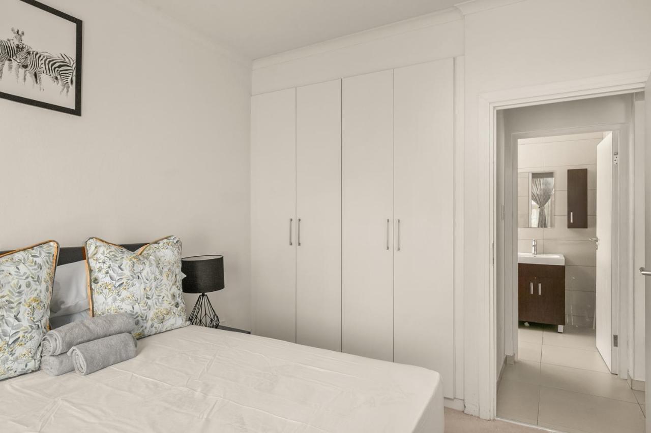 V&S Apartments - Immaculate Luxury Apartment In Fourways, Johannesburg Sandton Luaran gambar